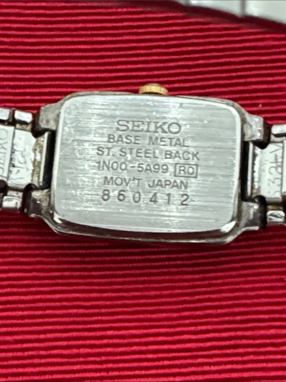 Times, Seiko, Wrangler & Vanderbilt , Lot of 4 Ladies' Vintage Wristwatches OLCC - Picture 5 of 10